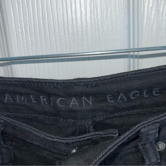 American Eagle Black Ripped Mom Jean - Picture 4 of 7